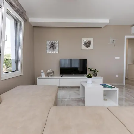 Apartament Dora Okrug Gornji