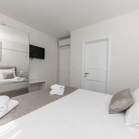Dora Apartament