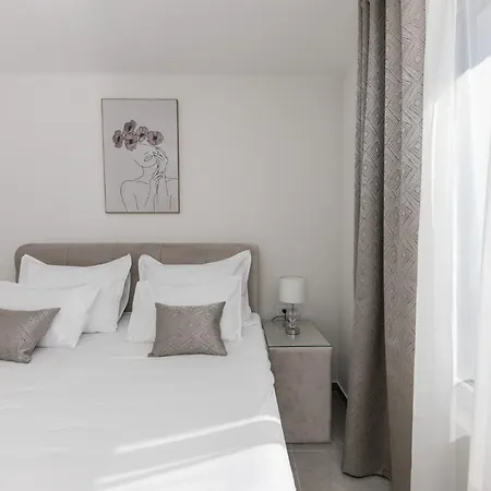 Dora Apartament