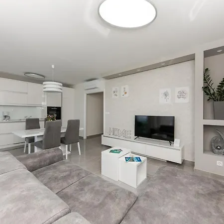 Dora Apartament Okrug Gornji